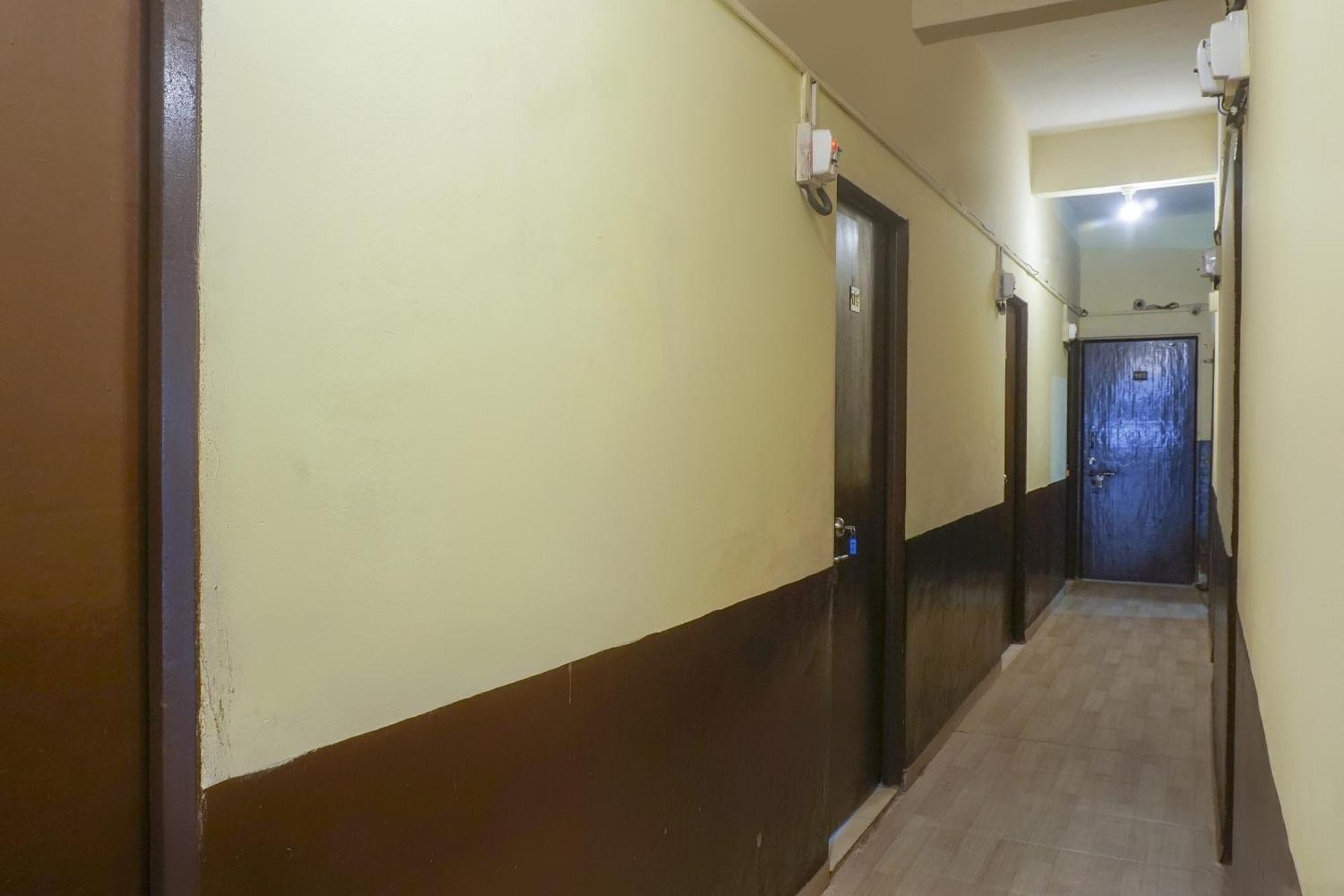 Hotel O R K Hotel Pimpri-Chinchwad Eksteriør billede